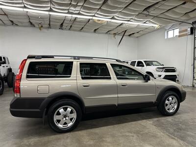 2002 Volvo XC70 - Photo 2 - Portland, OR 97220