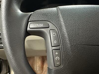 2002 Volvo XC70 - Photo 26 - Portland, OR 97220
