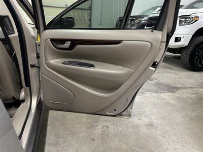 2002 Volvo XC70 - Photo 37 - Portland, OR 97220