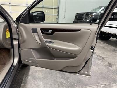 2002 Volvo XC70 - Photo 38 - Portland, OR 97220