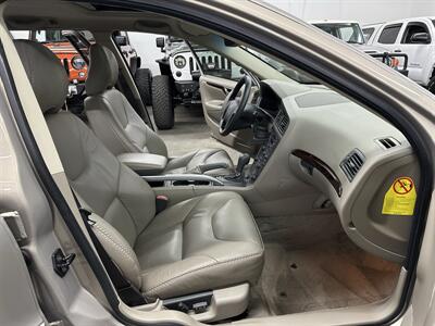 2002 Volvo XC70 - Photo 15 - Portland, OR 97220