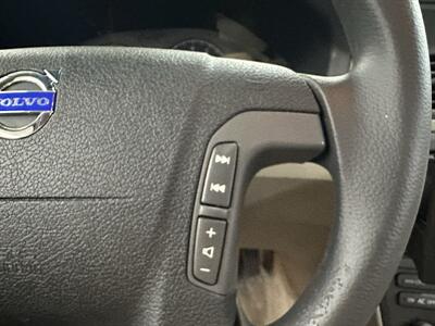 2002 Volvo XC70 - Photo 27 - Portland, OR 97220