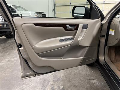 2002 Volvo XC70 - Photo 34 - Portland, OR 97220