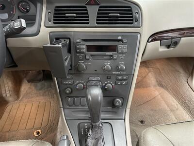 2002 Volvo XC70 - Photo 19 - Portland, OR 97220