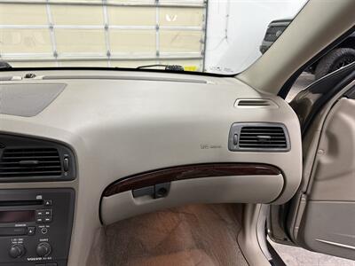 2002 Volvo XC70 - Photo 29 - Portland, OR 97220