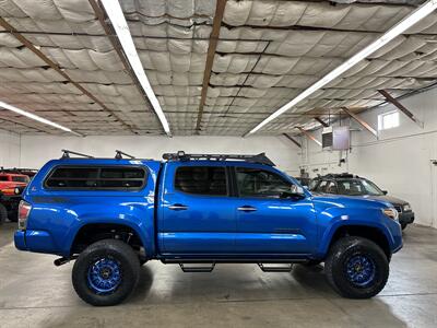 2016 Toyota Tacoma Limited  Double Cab - Photo 2 - Portland, OR 97220