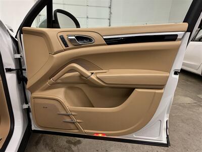 2014 Porsche Cayenne   - Photo 27 - Portland, OR 97220
