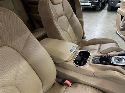 2014 Porsche Cayenne   - Photo 35 - Portland, OR 97220