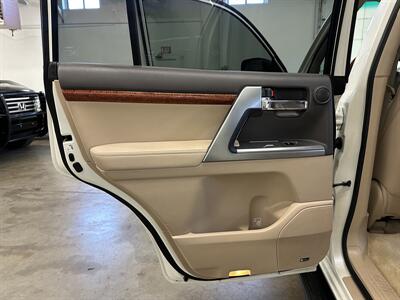 2013 Toyota Land Cruiser   - Photo 28 - Portland, OR 97220