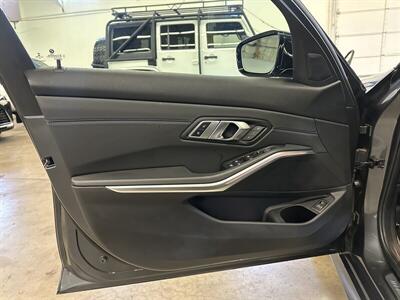 2021 BMW M340i xDrive  1-Owner - Photo 25 - Portland, OR 97220