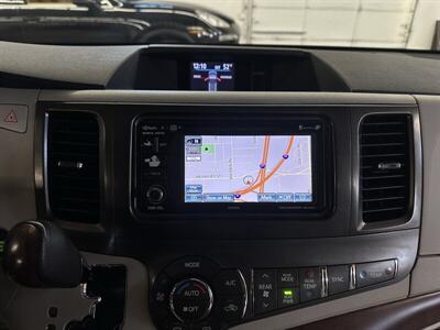 2013 Toyota Sienna XLE 7-Passenger   - Photo 47 - Portland, OR 97220