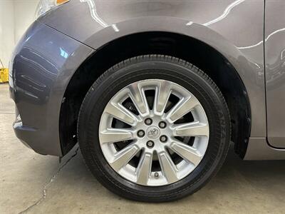 2013 Toyota Sienna XLE 7-Passenger   - Photo 21 - Portland, OR 97220