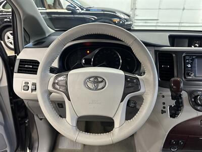 2013 Toyota Sienna XLE 7-Passenger - Photo 20 - Portland, OR 97220