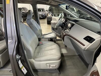 2013 Toyota Sienna XLE 7-Passenger - Photo 15 - Portland, OR 97220