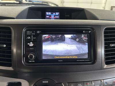 2013 Toyota Sienna XLE 7-Passenger - Photo 22 - Portland, OR 97220