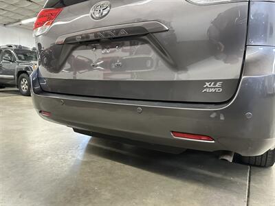 2013 Toyota Sienna XLE 7-Passenger - Photo 44 - Portland, OR 97220