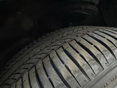 2013 Toyota Sienna XLE 7-Passenger - Photo 10 - Portland, OR 97220