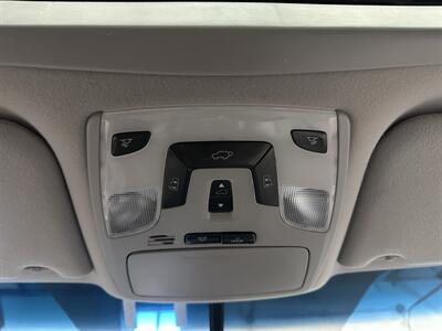 2013 Toyota Sienna XLE 7-Passenger - Photo 31 - Portland, OR 97220