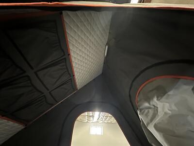 2015 Jeep Wrangler Unlimited Rubicon  OVERLANDER TENT SETUP - Photo 74 - Portland, OR 97220