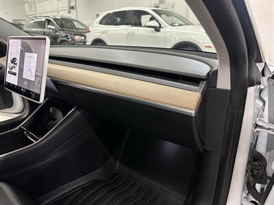 2020 Tesla Model 3 Long Range  1-Owner AWD - Photo 21 - Portland, OR 97220