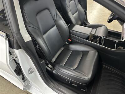 2020 Tesla Model 3 Long Range  1-Owner AWD - Photo 26 - Portland, OR 97220