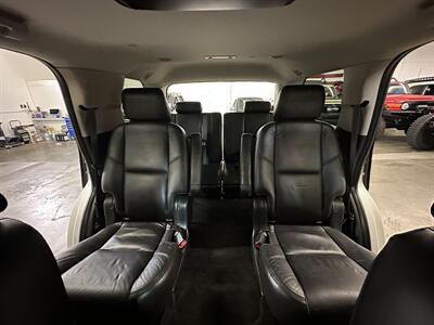 2011 Cadillac Escalade   - Photo 15 - Portland, OR 97220