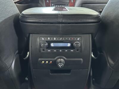 2011 Cadillac Escalade   - Photo 23 - Portland, OR 97220