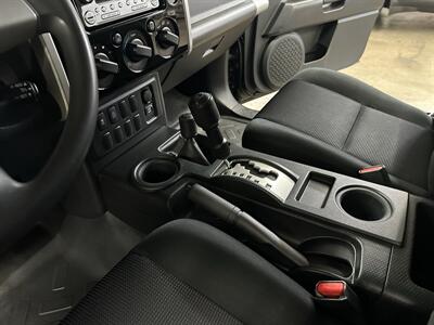 2011 Toyota FJ Cruiser   - Photo 21 - Portland, OR 97220