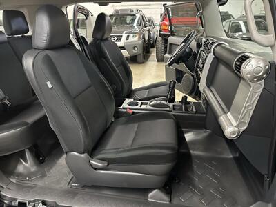2011 Toyota FJ Cruiser   - Photo 31 - Portland, OR 97220