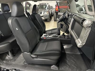 2011 Toyota FJ Cruiser   - Photo 31 - Portland, OR 97220