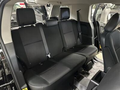 2011 Toyota FJ Cruiser   - Photo 17 - Portland, OR 97220