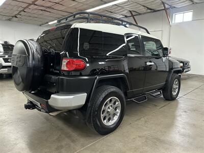 2011 Toyota FJ Cruiser   - Photo 3 - Portland, OR 97220