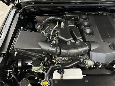 2011 Toyota FJ Cruiser   - Photo 45 - Portland, OR 97220