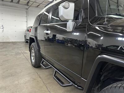 2011 Toyota FJ Cruiser   - Photo 38 - Portland, OR 97220