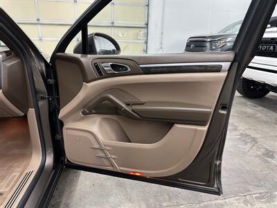 2013 Porsche Cayenne Diesel   - Photo 40 - Portland, OR 97220
