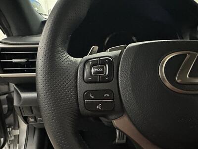 2017 Lexus RC F   - Photo 33 - Portland, OR 97220