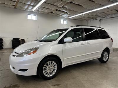 2008 Toyota Sienna XLE   - Photo 6 - Portland, OR 97220