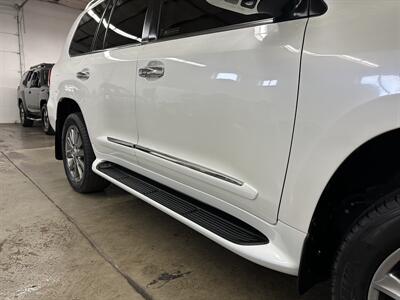 2010 Lexus LX 570   - Photo 45 - Portland, OR 97220