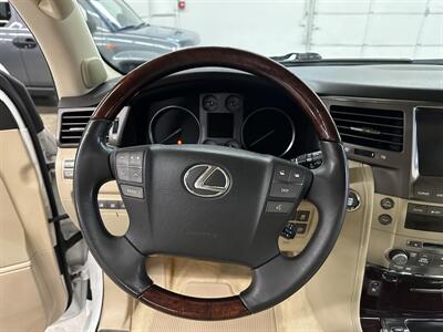 2010 Lexus LX 570   - Photo 18 - Portland, OR 97220