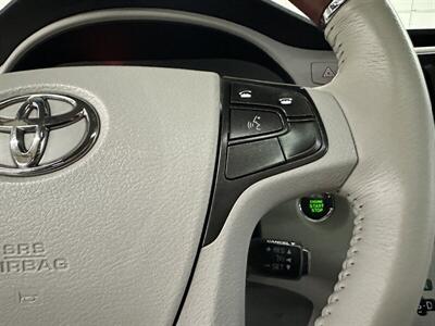 2014 Toyota Sienna Limited 7-Passenger   - Photo 29 - Portland, OR 97220