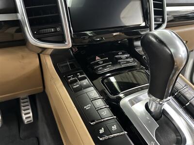 2014 Porsche Cayenne Turbo - Photo 18 - Portland, OR 97220