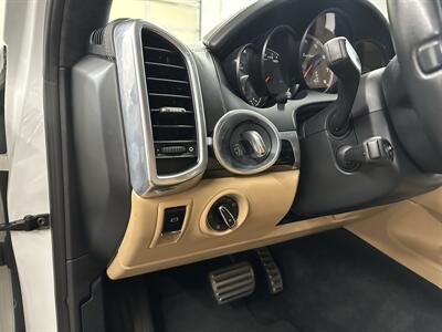 2014 Porsche Cayenne Turbo - Photo 30 - Portland, OR 97220