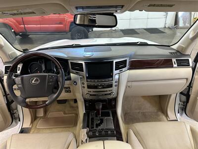 2014 Lexus LX 570   - Photo 17 - Portland, OR 97220