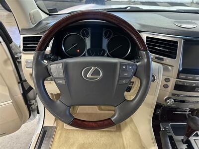 2014 Lexus LX 570   - Photo 18 - Portland, OR 97220