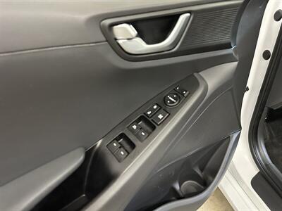 2019 Hyundai IONIQ Electric   - Photo 26 - Portland, OR 97220