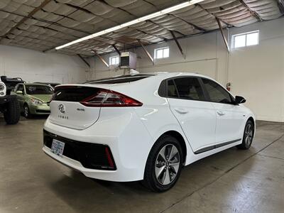 2019 Hyundai IONIQ Electric   - Photo 3 - Portland, OR 97220