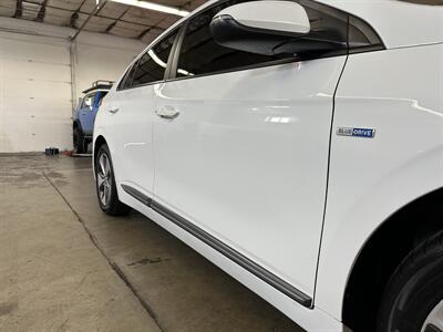2019 Hyundai IONIQ Electric   - Photo 38 - Portland, OR 97220