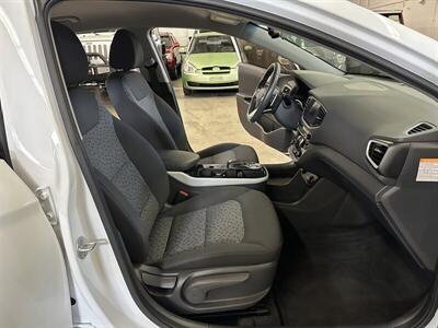 2019 Hyundai IONIQ Electric   - Photo 14 - Portland, OR 97220