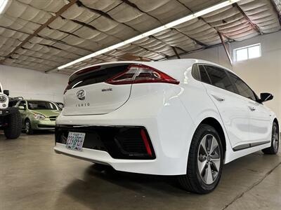2019 Hyundai IONIQ Electric   - Photo 41 - Portland, OR 97220