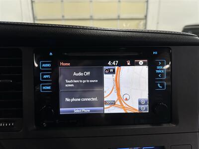 2017 Toyota Sienna XLE 7-Passenger - Photo 21 - Portland, OR 97220